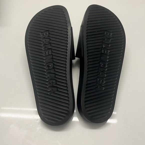 Balenciaga pool slide size 8 - Picture 5 of 5